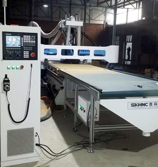 西科客戶工廠實(shí)拍效果,自動(dòng)上下料數(shù)控開料機(jī)客戶實(shí)拍